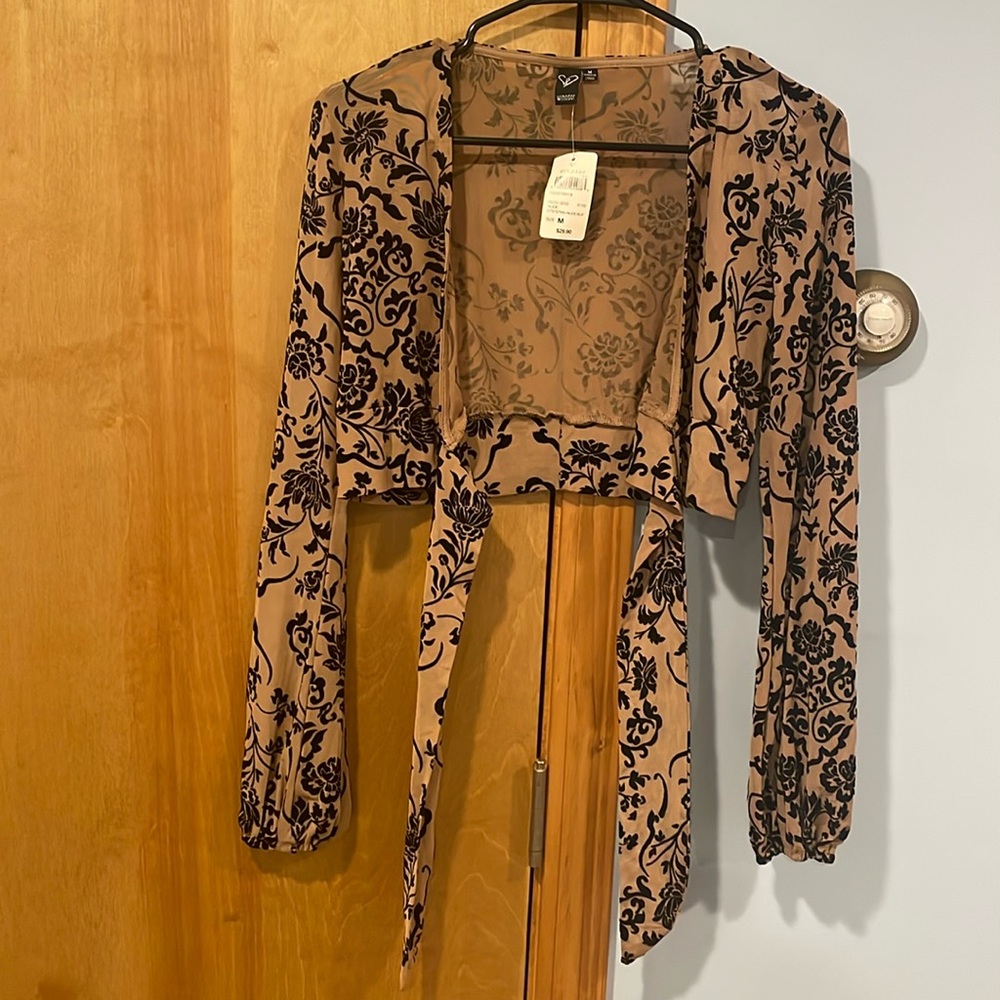 Chic Velvet Burnout Tie-Front Top Size Medium